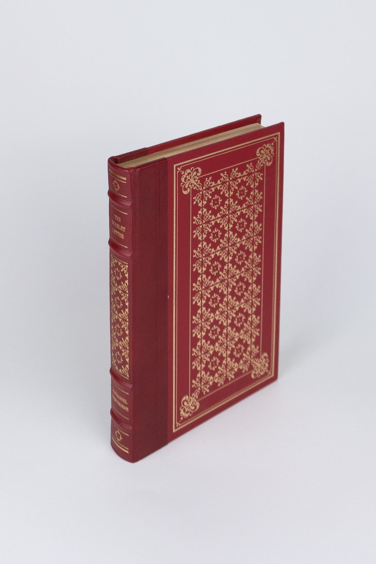 The Scarlet Letter — NATHANIEL HAWTHORNE