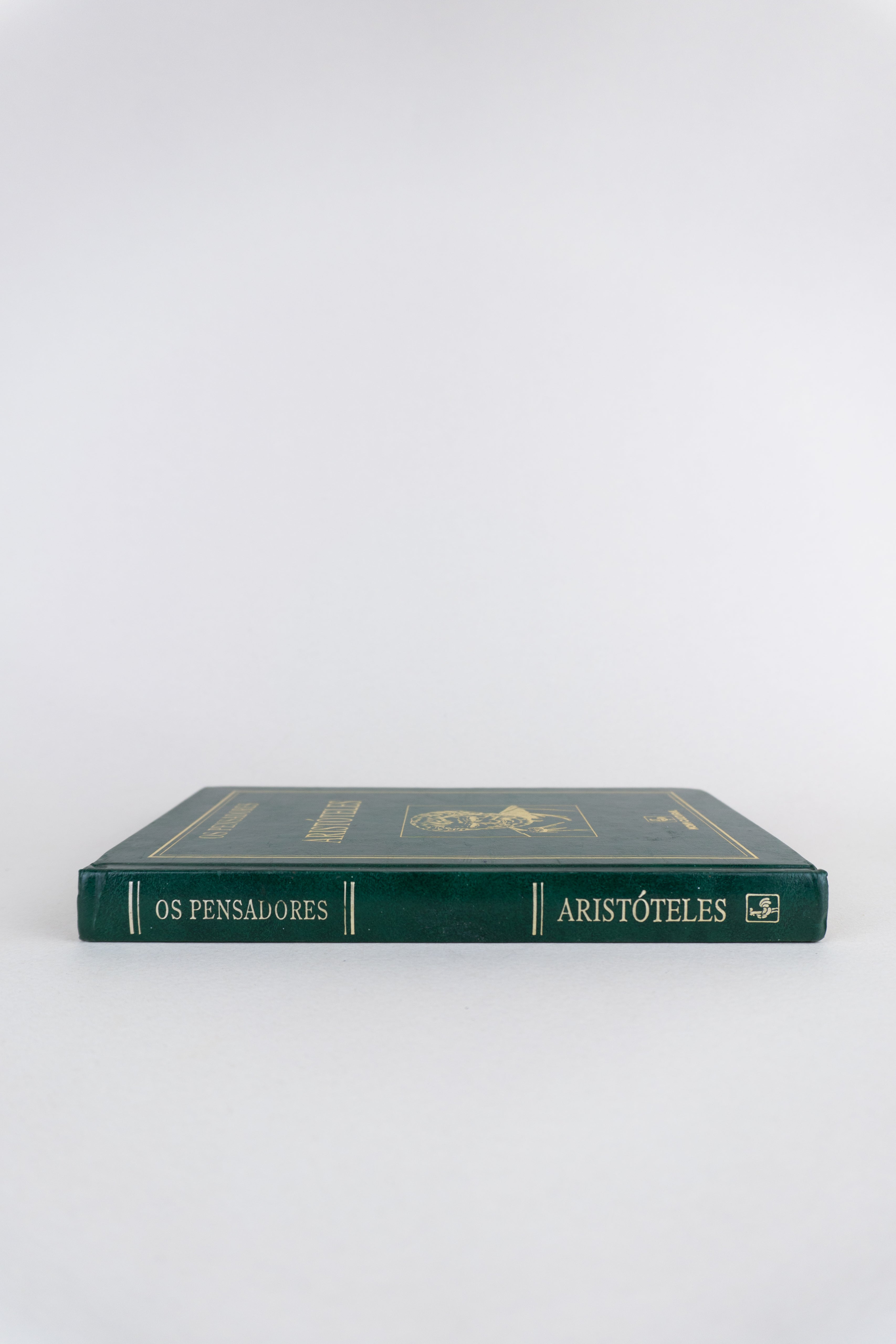 ARISTÓTELES — Os Pensadores