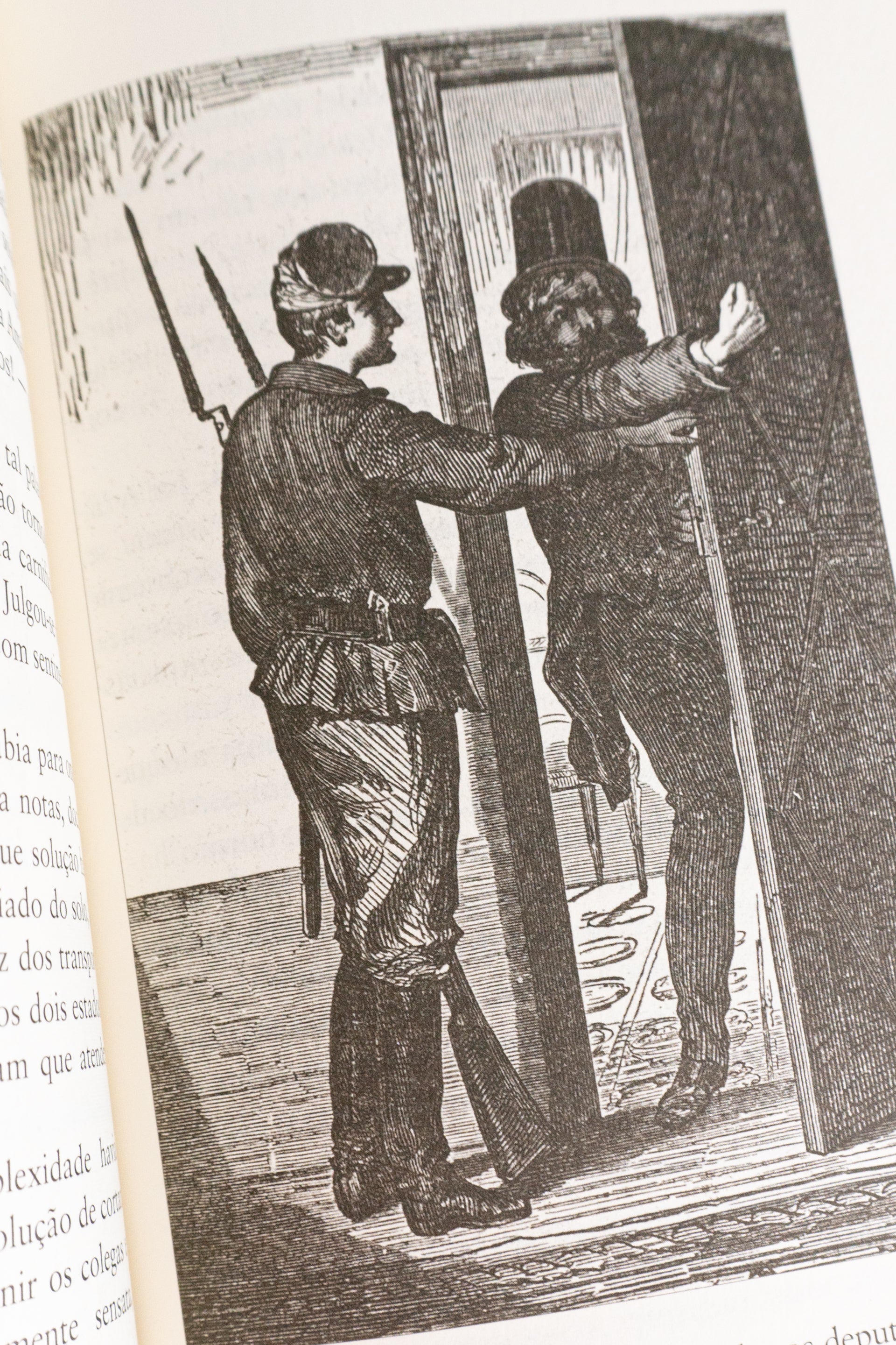 Da Terra à Lua – JÚLIO VERNE