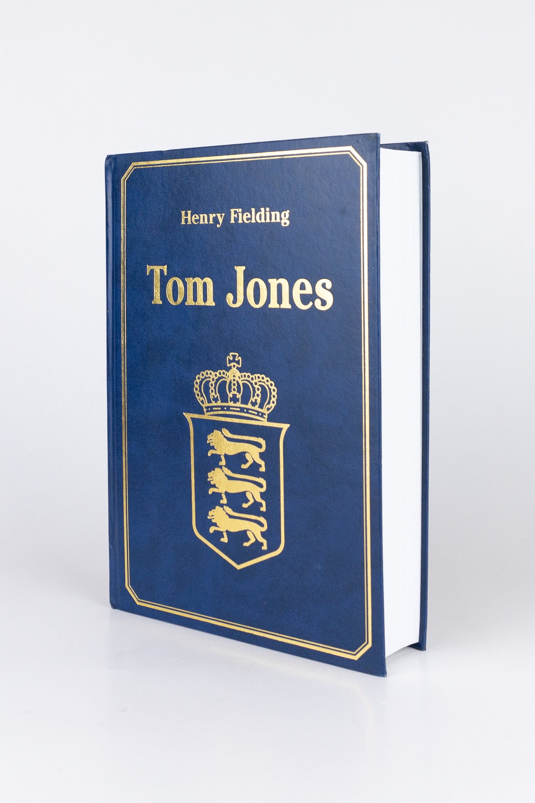 Tom Jones – HENRY FIELDING