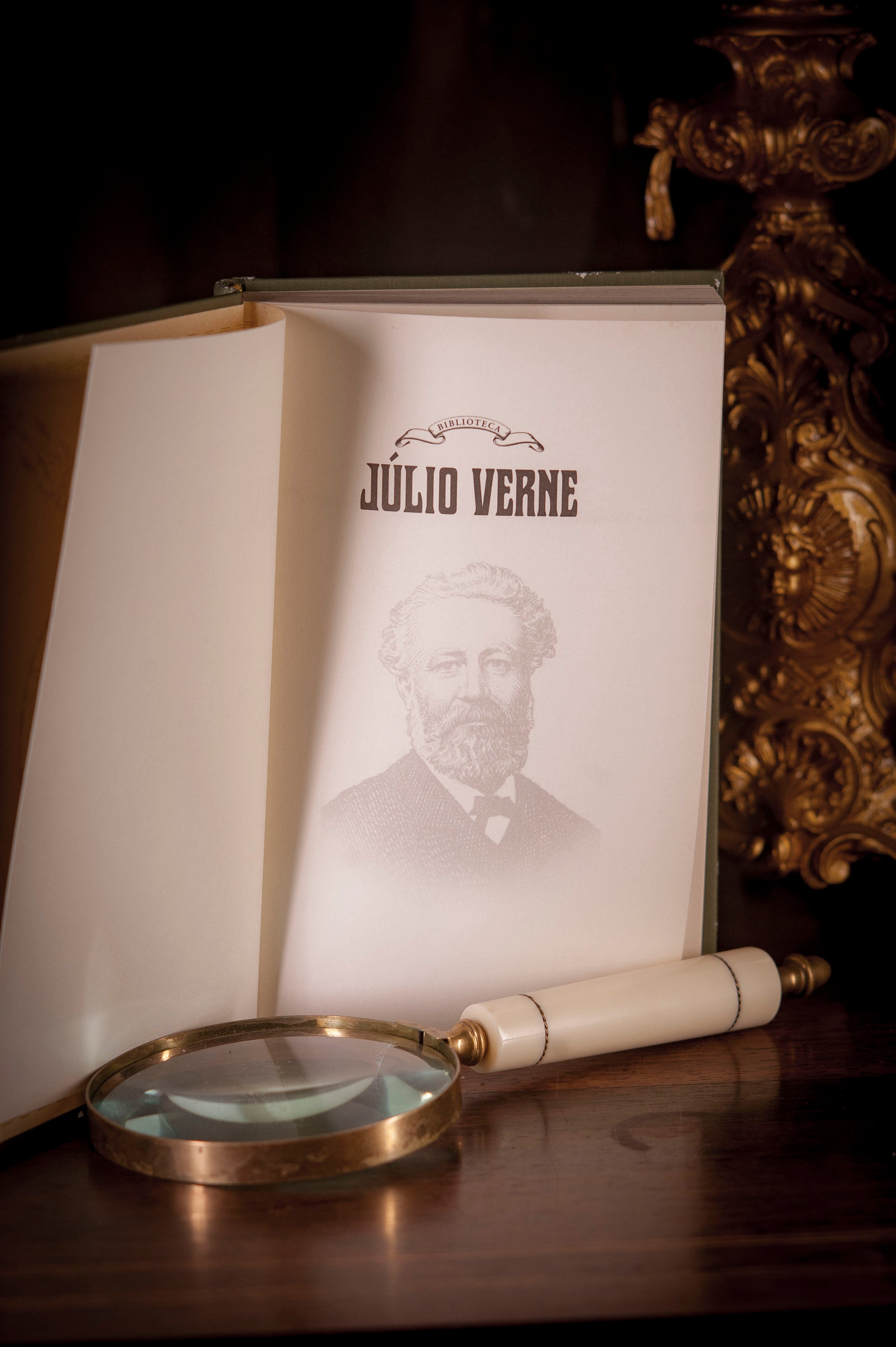 Viagem ao Centro da Terra – JÚLIO VERNE