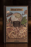 A Volta ao Mundo em Oitenta Dias / Vinte Mil Léguas Submarinas / Cinco Semanas em Balão - JÚLIO VERNE (3 Volumes)